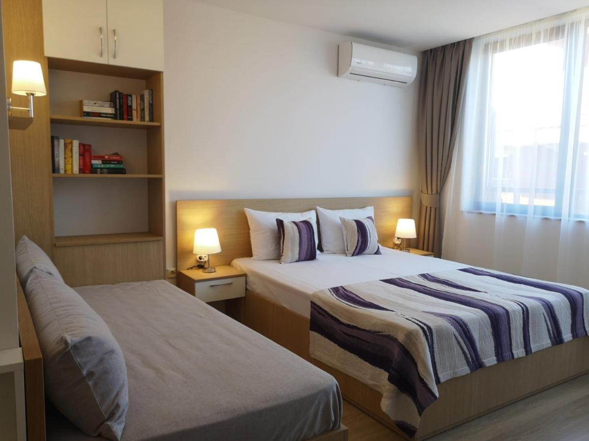South Apartment *